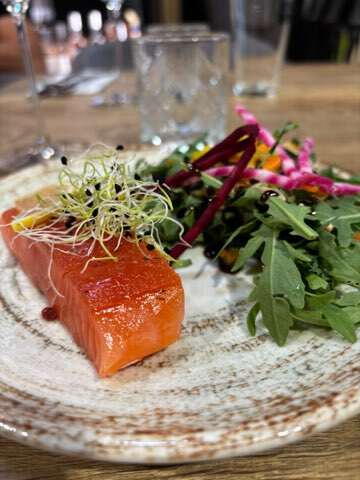 Saumon Gravlax aux baies rose